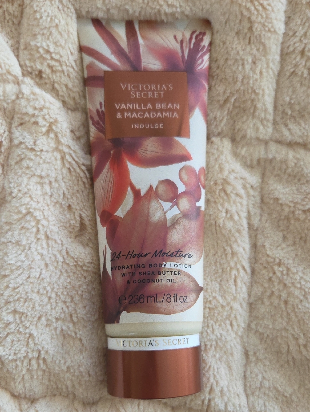 Victoria's Secret Vanilla Bean & Macadamia Body Lotion